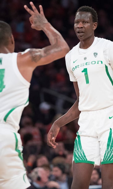 Bol leads No. 13 Oregon past No. 15 Syracuse in 2K Classic
